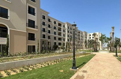 Apartment - 3 - 3 for sale in Village West - Sheikh Zayed Compounds - Sheikh Zayed City - Giza
