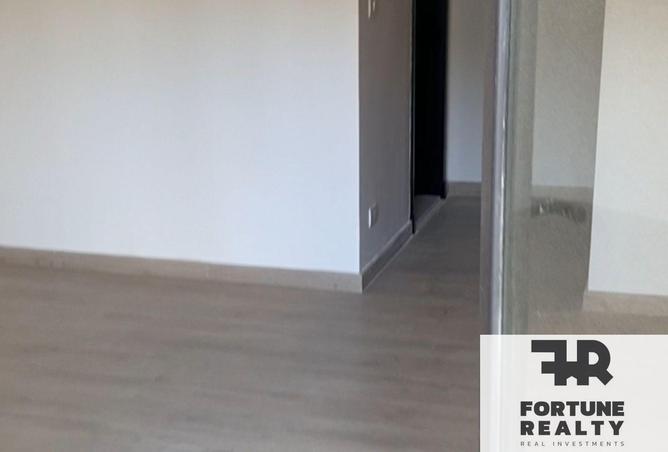 2OsS2j738Vc - Property Image 2