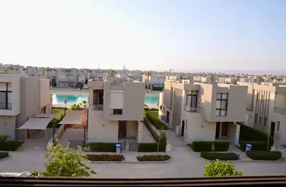 تاون هاوس - 3 غرف نوم - 3 حمامات للبيع في أزهى - العين السخنة - السويس