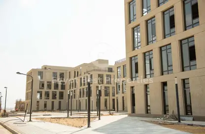 مساحات مكتبية - غرفة نوم - 1 حمام للبيع في ديستريكت 5 - كمبوندات التجمع الخامس - التجمع الخامس - مدينة القاهرة الجديدة - القاهرة