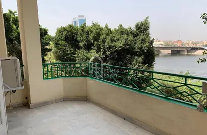 شقة - 4 غرف نوم - 3 حمامات للايجار في شارع محمد عبد الوهاب - الزمالك - القاهرة