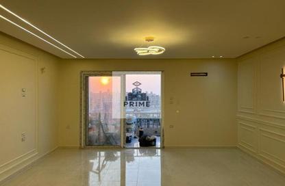 Apartment - 2 Bedrooms - 2 Bathrooms for rent in Garden Residence - Hyde Park - New Cairo City - Cairo