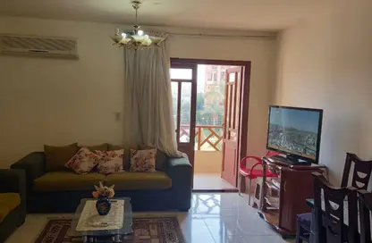Apartment - 2 Bedrooms - 1 Bathroom for rent in El Rehab Extension - Al Rehab - New Cairo City - Cairo