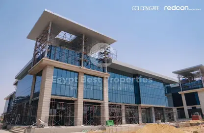 مساحات مكتبية - 3 غرف نوم - 1 حمام للبيع في جولدن جيت - شارع التسعين الجنوبي - التجمع الخامس - مدينة القاهرة الجديدة - القاهرة