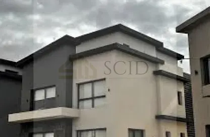 Townhouse - 3 Bedrooms - 4 Bathrooms for sale in Mountain View iCity - 5th Settlement Compounds - The 5th Settlement - New Cairo City - Cairo