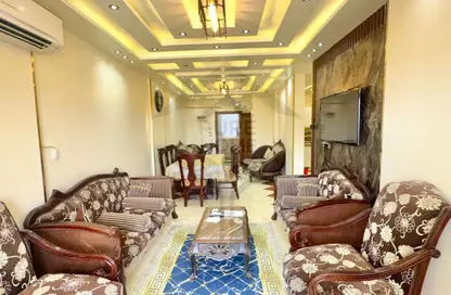 شقة - 3 غرف نوم - 2 حمامات للايجار في شارع إسكندر إبراهيم - ميامي - حي اول المنتزة - الاسكندرية