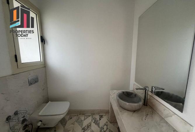 8700674 - Property Image 3