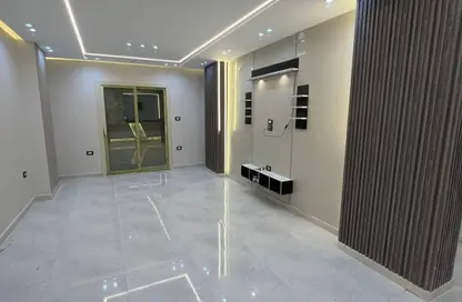 Apartment - 3 Bedrooms - 2 Bathrooms for sale in Gate 3 old - Khafre - Hadayek El Ahram - Giza