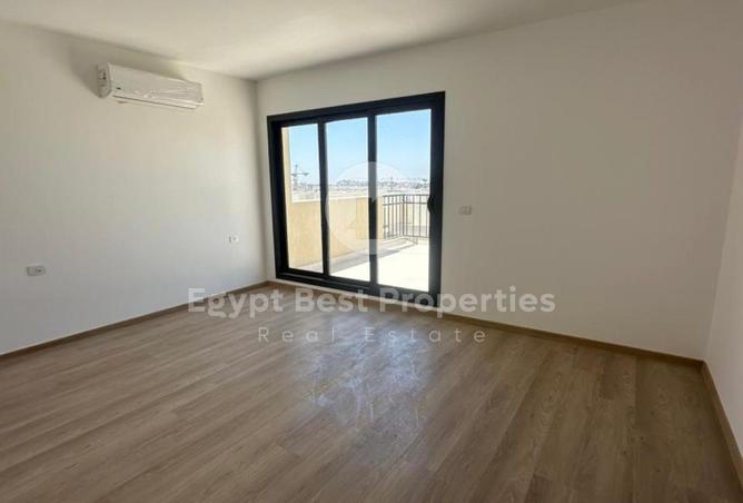 8719488 - Property Image 2