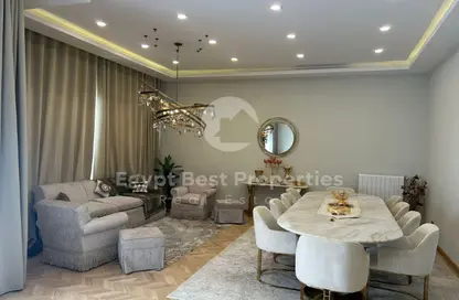 منزل مزدوج - 4 غرف نوم - 5 حمامات للبيع في مون لاند - كمبوندات الشيخ زايد - الشيخ زايد - الجيزة