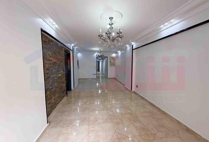 8700430 - صورة العقار 2