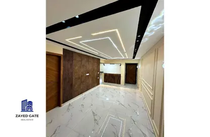 Apartment - 2 Bedrooms - 1 Bathroom for sale in Degla Gardens - Hadayek October - 6 October City - Giza