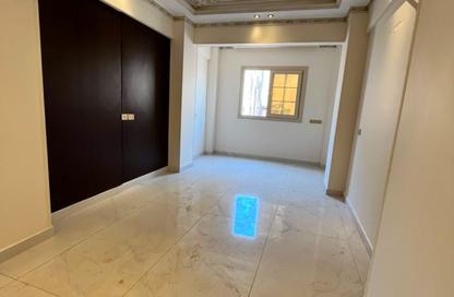 Apartment - 3 Bedrooms - 4 Bathrooms for sale in Dr Hassan Al Sherif St. - 8th Zone - Nasr City - Cairo
