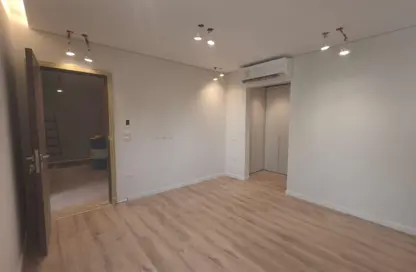 Duplex - 3 Bedrooms - 2 Bathrooms for rent in Hyde Park - New Cairo City - Cairo