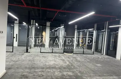 مساحات مكتبية - استوديو - 2 حمامات للايجار في سوديك ايست - الحي السادس - هليوبوليس الجديدة - القاهرة