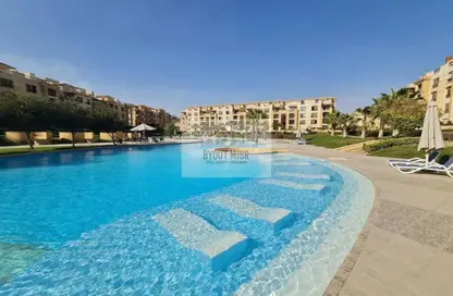 Apartment - 2 Bedrooms - 2 Bathrooms for sale in Stone Residence - 5th Settlement Compounds - The 5th Settlement - New Cairo City - Cairo