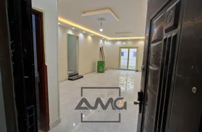 Apartment - 3 Bedrooms - 2 Bathrooms for rent in South Lotus - El Lotus - New Cairo City - Cairo