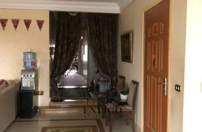 شقة - 3 غرف نوم - 2 حمامات للبيع في شارع الدكتور اسماعيل وهبي - المنطقة العاشرة - مدينة نصر - القاهرة