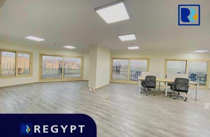 Full Floor - Studio - 6 Bathrooms for rent in Al Laselky St. - El Laselky - New Maadi - Hay El Maadi - Cairo