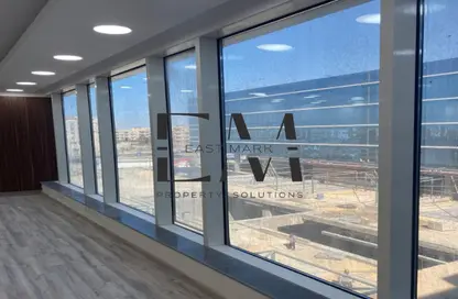 مساحات مكتبية - 1 حمام للايجار في شارع التسعين الشمالي - التجمع الخامس - مدينة القاهرة الجديدة - القاهرة