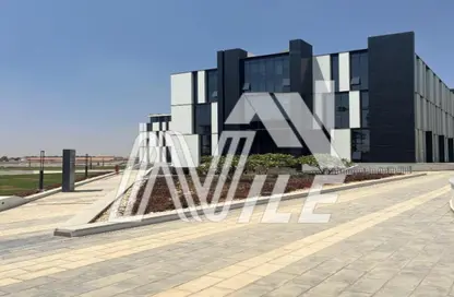 مساحات مكتبية - 3 غرف نوم - 3 حمامات للبيع في مول هايد بارك بيزنس - شارع التسعين الجنوبي - التجمع الخامس - مدينة القاهرة الجديدة - القاهرة