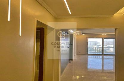 Apartment - 3 - 2 for sale in Garden Residence - Hyde Park - New Cairo City - Cairo