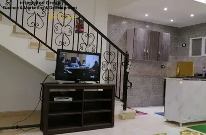 Twin House - 2 Bedrooms - 2 Bathrooms for sale in Sheikh Zayed City - Giza