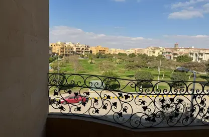 شقة - 3 غرف نوم - 2 حمامات للايجار في المنطقة د - حى جنوب الاكايمية - مدينة القاهرة الجديدة - القاهرة