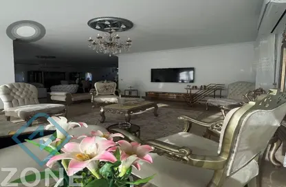 Villa - 4 Bedrooms - 4 Bathrooms for sale in Privado - Madinaty - Cairo