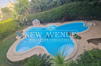 فيلا - 6 غرف نوم - 6 حمامات للبيع في جولف سيتي - مدينة العبور - القليوبية