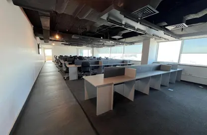 مساحات مكتبية - 6 غرف نوم - 2 حمامات للايجار في شارع التسعين الجنوبي - التجمع الخامس - مدينة القاهرة الجديدة - القاهرة