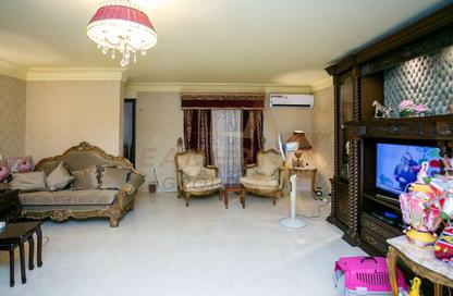 Apartment - 4 Bedrooms - 3 Bathrooms for sale in Abou Quer Road - Zezenia - Hay Sharq - Alexandria