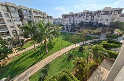 شقة - 3 غرف نوم - 2 حمامات للبيع في B10 - مدينتي - القاهرة