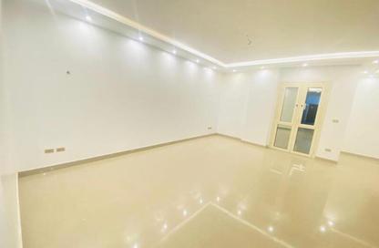 Apartment - 3 Bedrooms - 2 Bathrooms for rent in El Yasmeen 6 - El Yasmeen - New Cairo City - Cairo Apartment - 3 Bedrooms - 2 Bathrooms for rent in El Yasmeen 6 - El Yasmeen - New Cairo City - Cairo