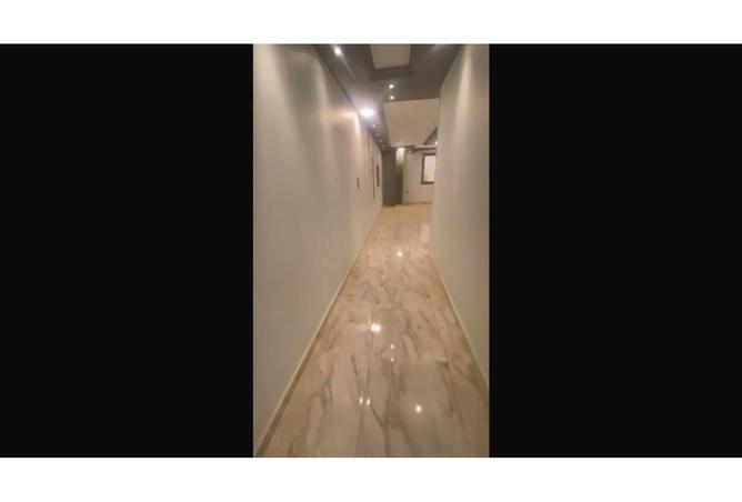 102909152 - Property Image 3