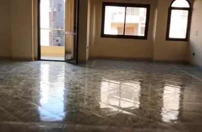 Apartment - 3 Bedrooms - 2 Bathrooms for rent in Street 199 - Degla - Hay El Maadi - Cairo