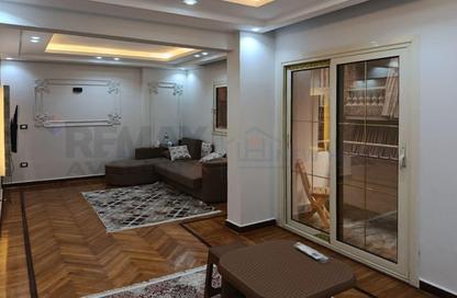 Apartment - 2 Bedrooms - 1 Bathroom for sale in Iskandar Ibrahim St. - Miami - Hay Awal El Montazah - Alexandria