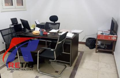 شقة - 5 غرف نوم - 2 حمامات للبيع في شارع نجاتي سراج - المنطقة الثامنة - مدينة نصر - القاهرة