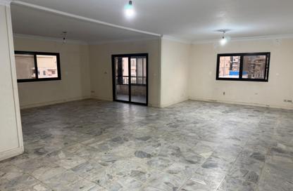Apartment - 3 - 2 for sale in Al Sheikh Mohammed Al Nadi St. - 6th Zone - Nasr City - Cairo