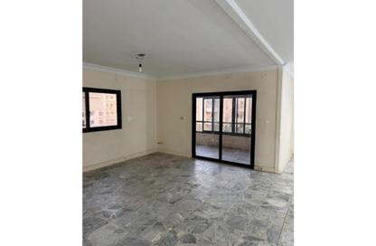 Apartment - 3 - 2 for sale in Al Sheikh Mohammed Al Nadi St. - 6th Zone - Nasr City - Cairo