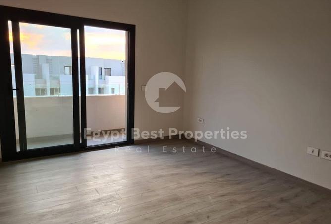 8421702 - Property Image 3