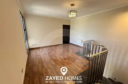 دوبلكس - 3 غرف نوم - 3 حمامات للايجار في ويستاون - كمبوندات الشيخ زايد - الشيخ زايد - الجيزة