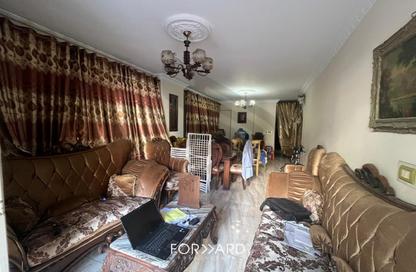 Apartment - 3 - 1 for sale in Ibrahim Al Alfy St. - Laurent - Hay Sharq - Alexandria
