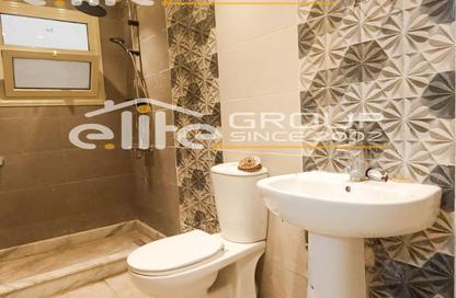 Apartment - 2 Bedrooms - 1 Bathroom for sale in Laurent - Hay Sharq - Alexandria