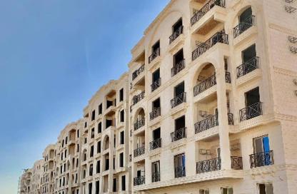 Apartment - 3 Bedrooms - 3 Bathrooms for sale in Tesla Residence - Al Wahat Road - 6 October City - Giza