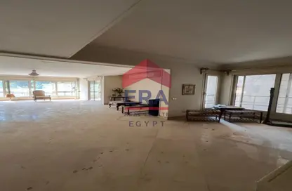 Apartment - 3 Bedrooms - 3 Bathrooms for sale in Degla Square - Degla - Hay El Maadi - Cairo