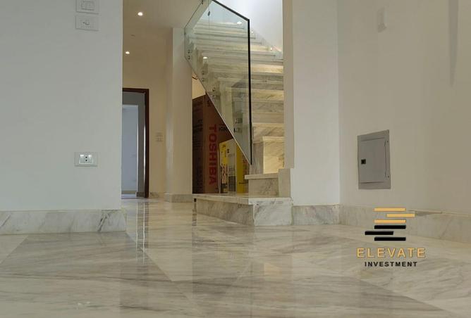 53218058 - Property Main Image