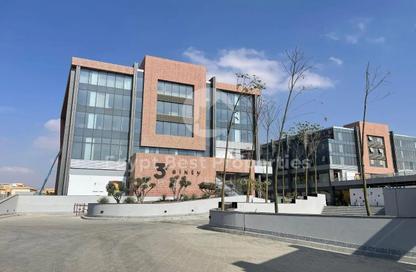 Shop - Studio - 1 Bathroom for sale in Three Sixty - 5th Settlement Compounds - The 5th Settlement - New Cairo City - Cairo