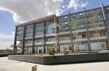 Shop - Studio - 1 Bathroom for sale in Three Sixty - 5th Settlement Compounds - The 5th Settlement - New Cairo City - Cairo