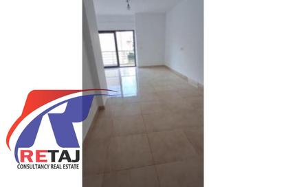 شقة - 3 غرف نوم - 3 حمامات للايجار في مون ريزيدنس - فيفث سكوير - التجمع الخامس - مدينة القاهرة الجديدة - القاهرة